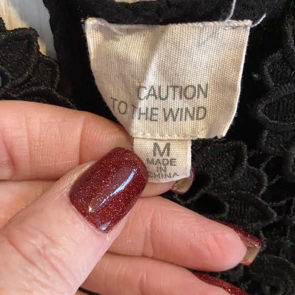 Double strap halter style top - Picture 4 of 7